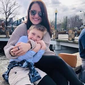 Meet your Posher, Rachel